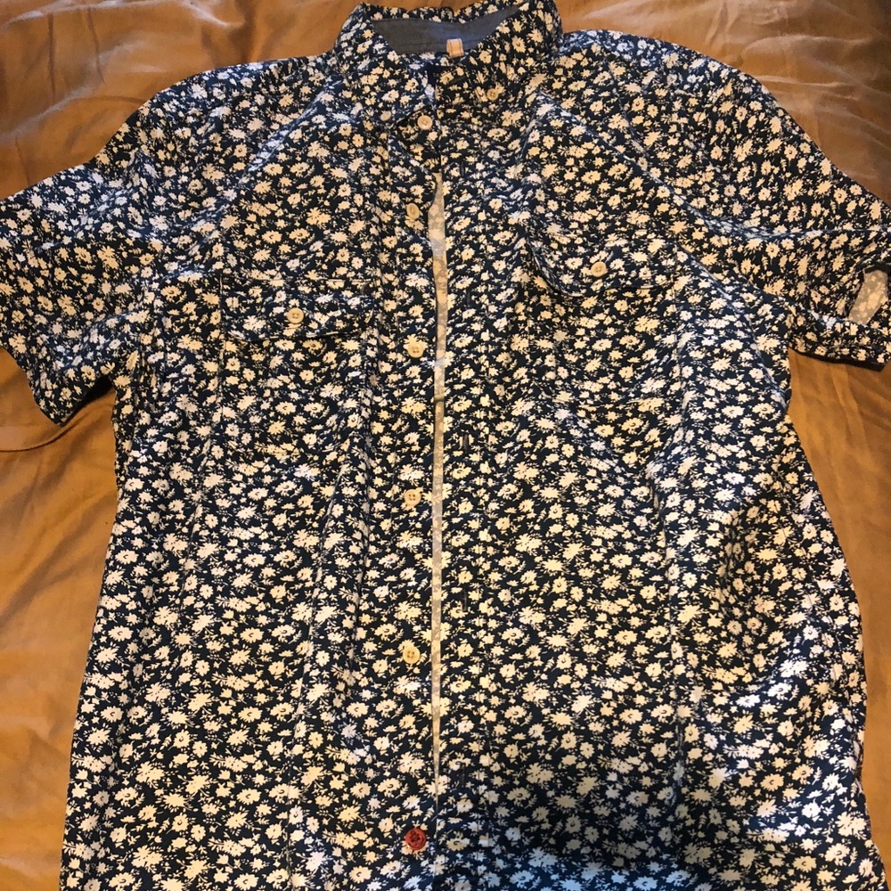 Floral button up